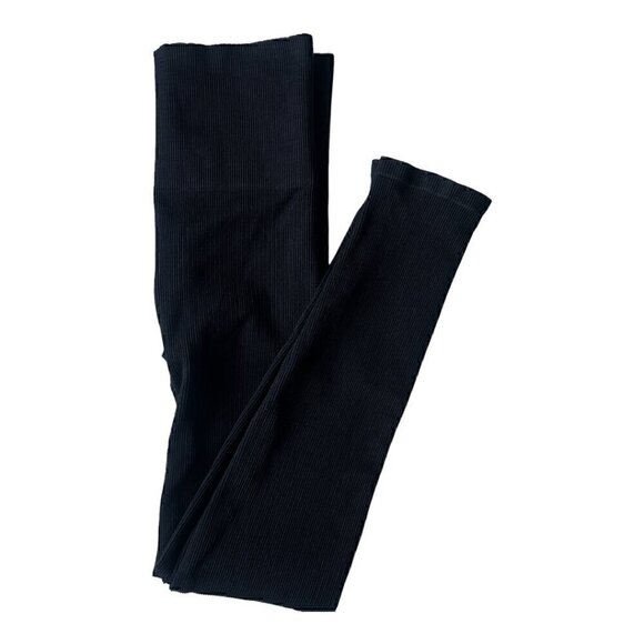 EUC Spanx Look at Me Now Seamless Leggings in Black - Size Large - Picture 4 of 8